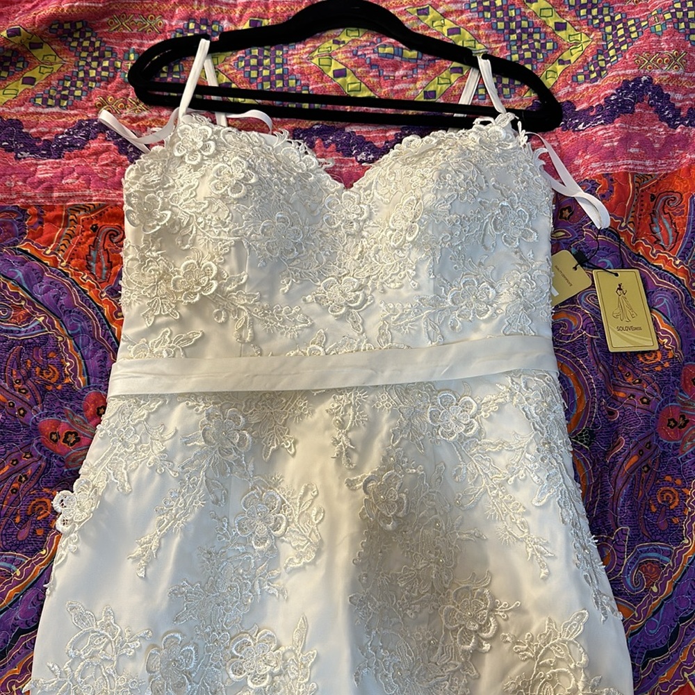 NEW mermaid wedding ivory with 3D appliqué - Picture 4 of 12